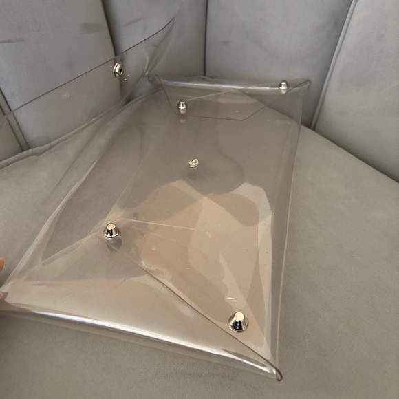 PVC Clutch - Picture 3 of 3